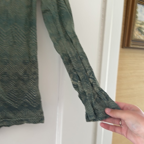 Athleta Long sleeve hoodie in green ombré - Picture 5 of 8